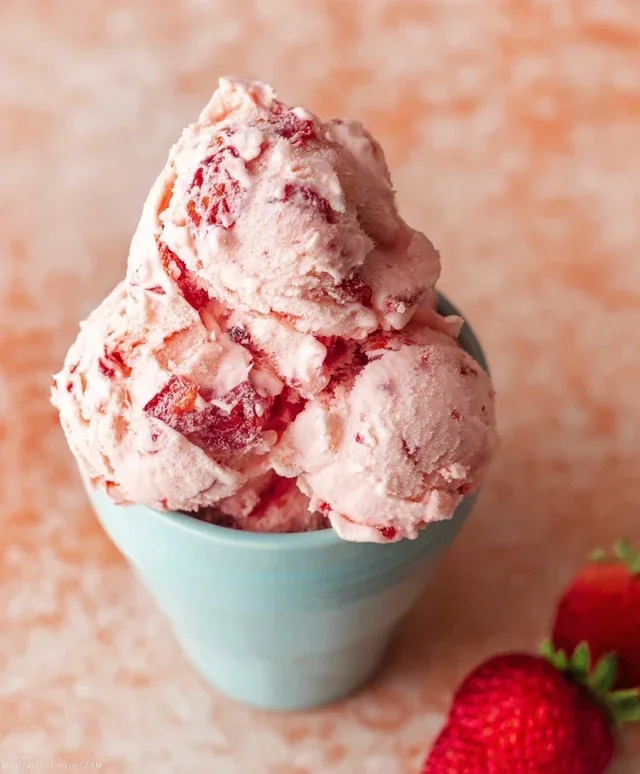 Strawberry Cream Cheese Pie