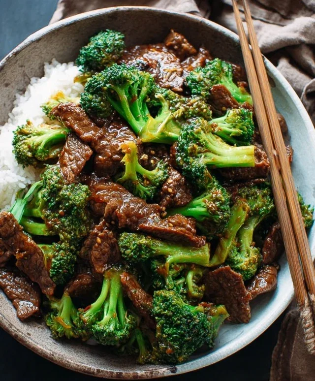 Chinese Beef and Broccoli (牛肉炒西兰花)